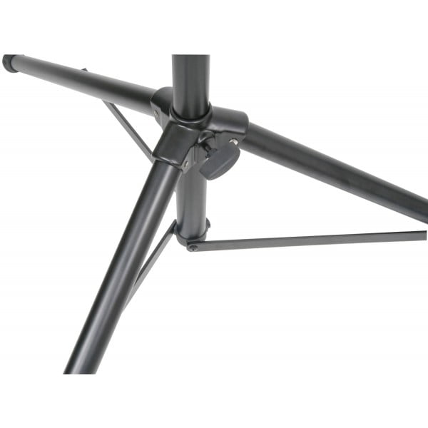 This is a great sturdy mast with tripod that can extend upto 13ft - ideal for the bottom of the garden or going portable.